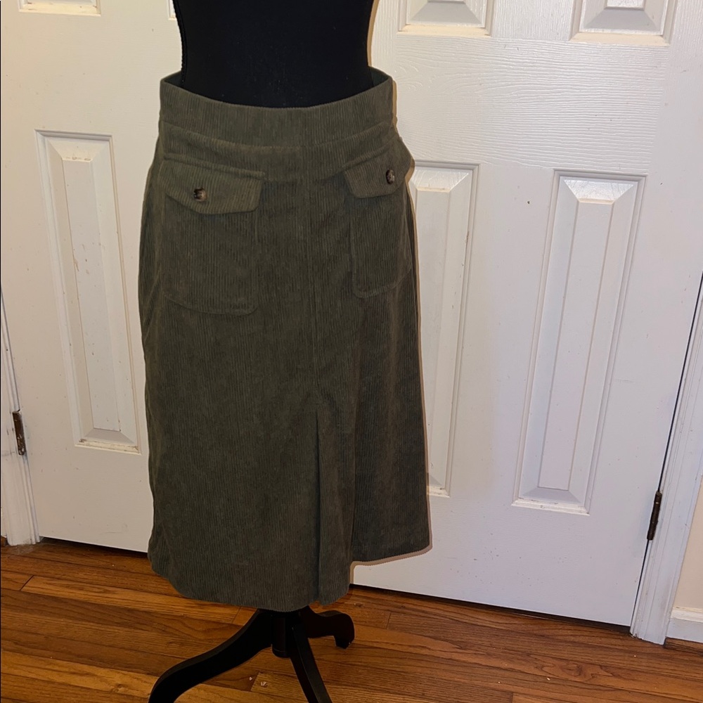 NWT HALARA Olive Corduroy Midi Skirt (S)